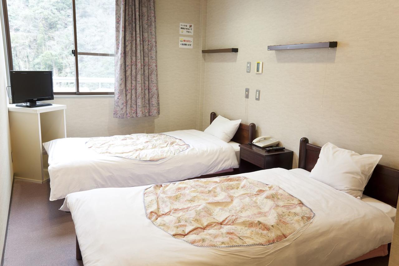 Yuzuruhaso Hotel Minamiawaji Bagian luar foto