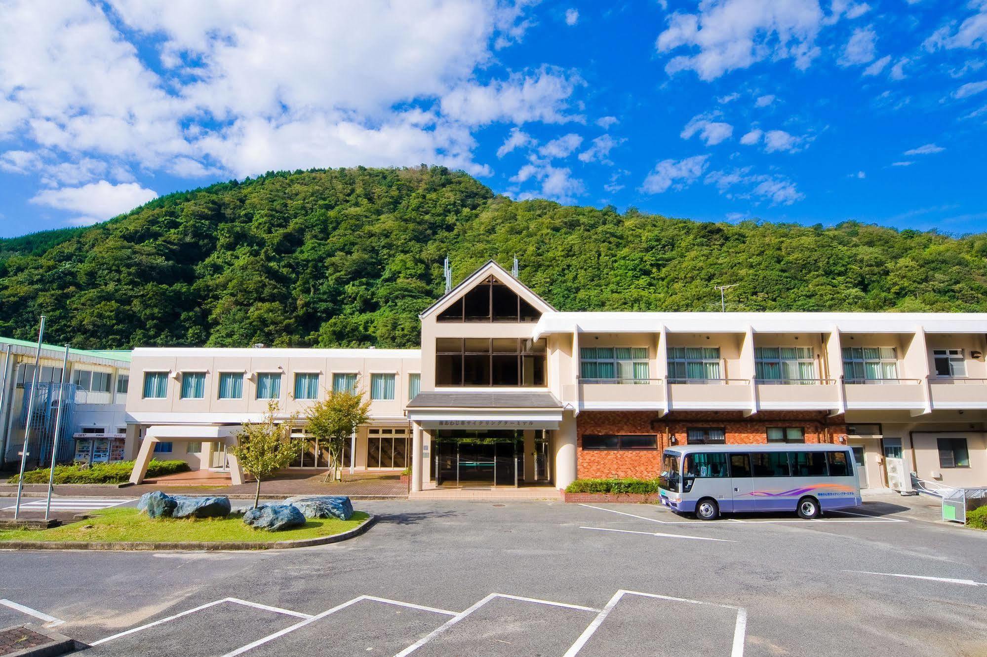 Yuzuruhaso Hotel Minamiawaji Bagian luar foto