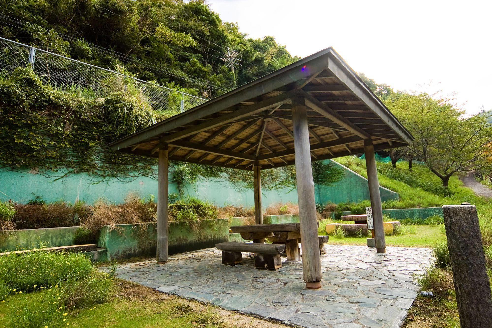 Yuzuruhaso Hotel Minamiawaji Bagian luar foto