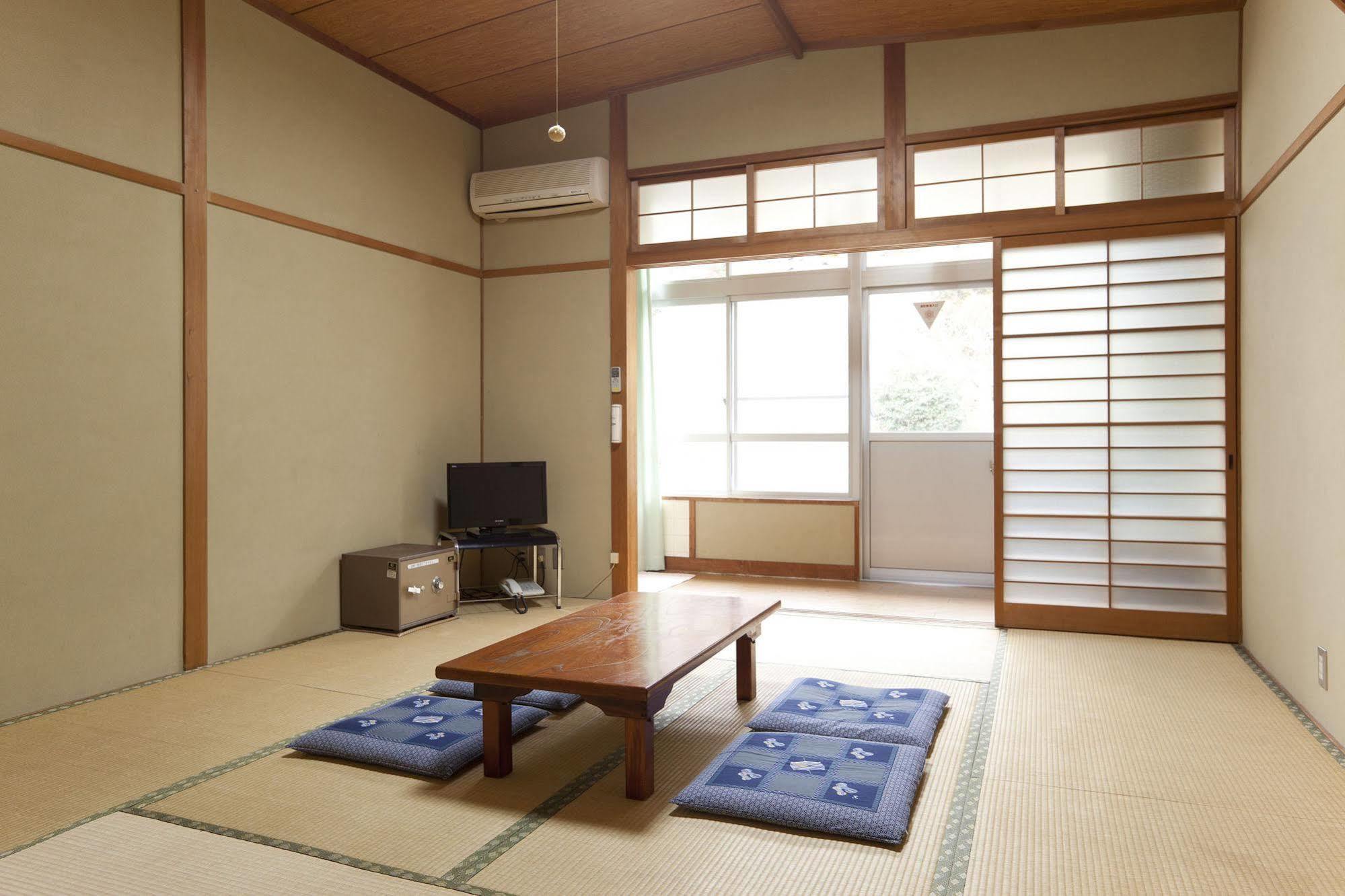 Yuzuruhaso Hotel Minamiawaji Bagian luar foto